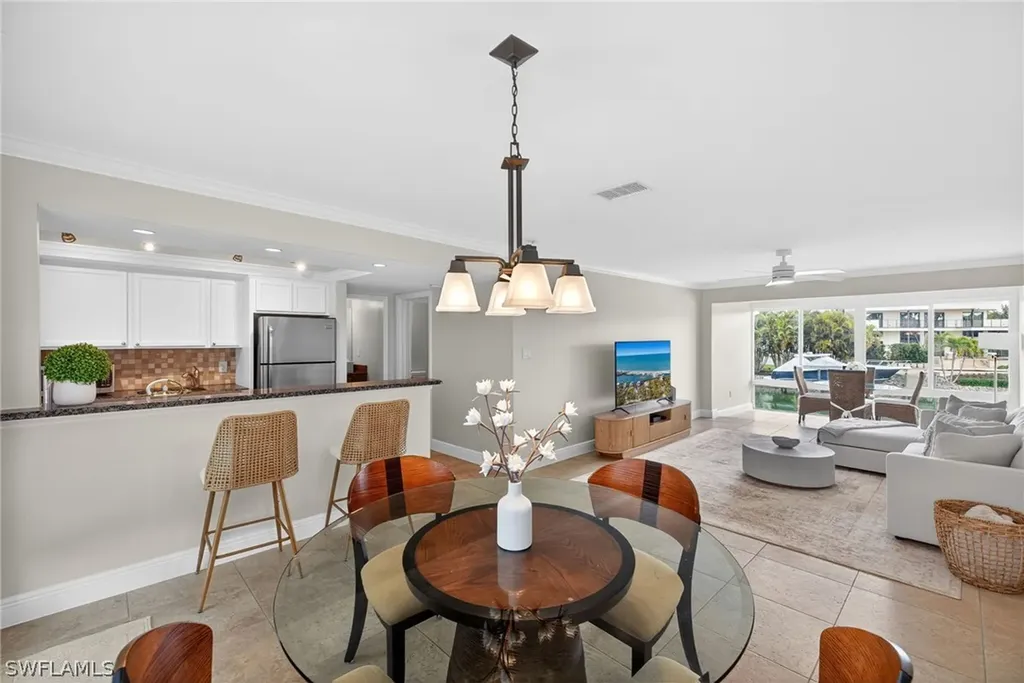 1550 Gulf Shore Boulevard N Naples FL 34102