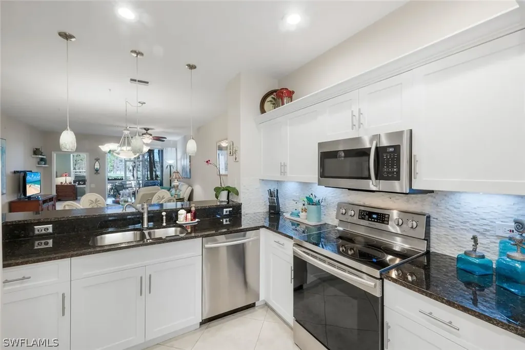 8239 Parkstone Place Naples FL 34120