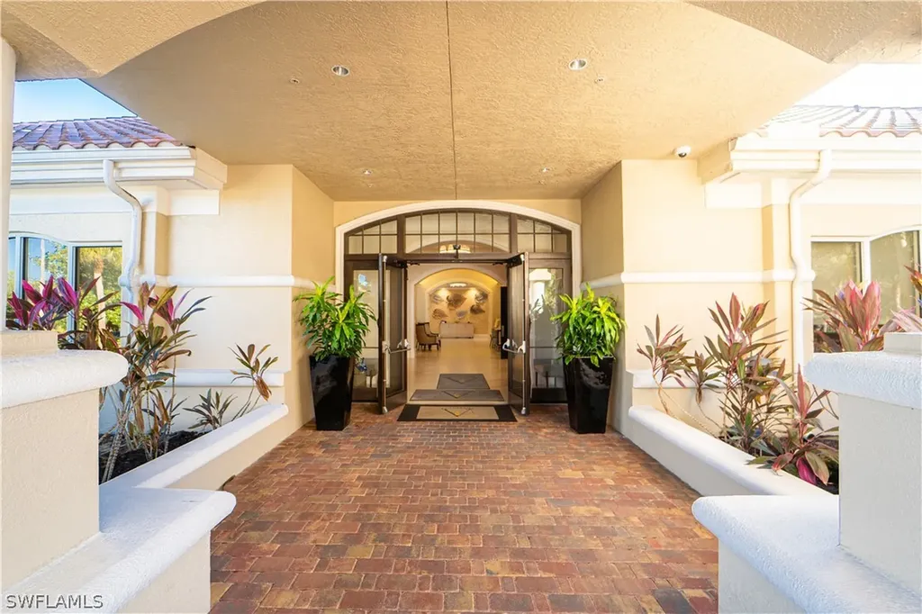8239 Parkstone Place Naples FL 34120