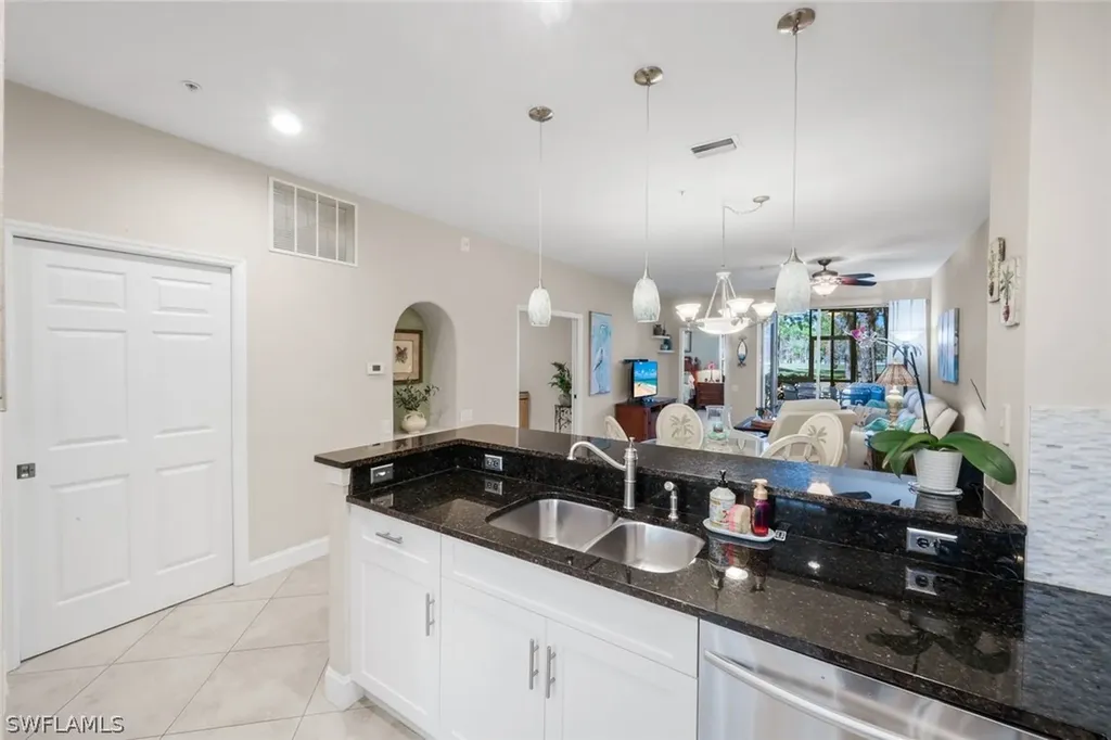 8239 Parkstone Place Naples FL 34120