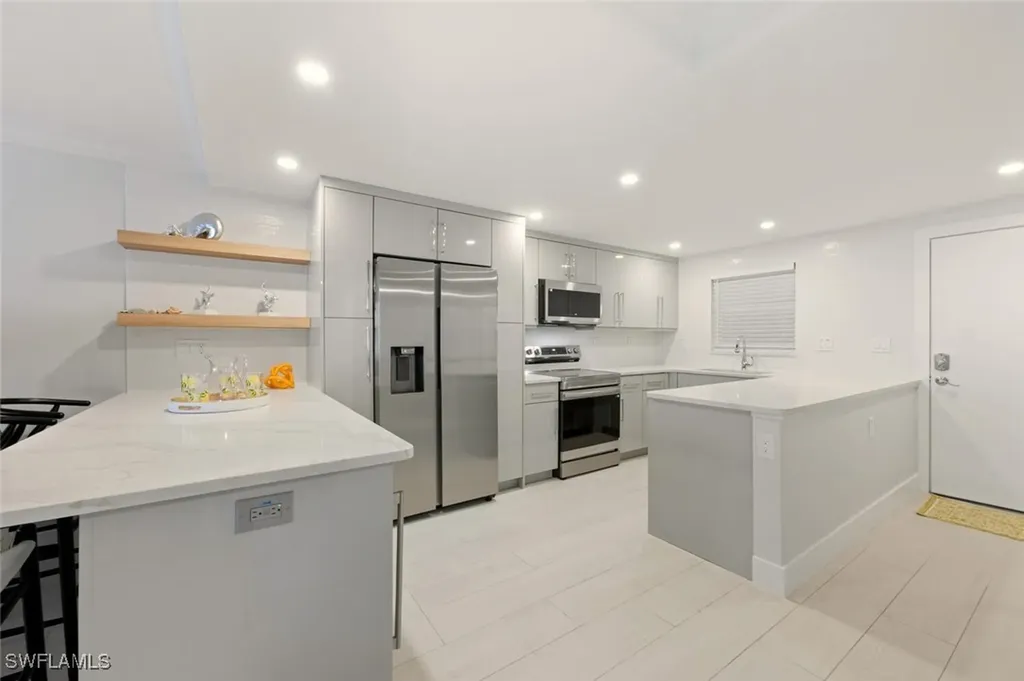 900 8th Avenue S Naples FL 34102