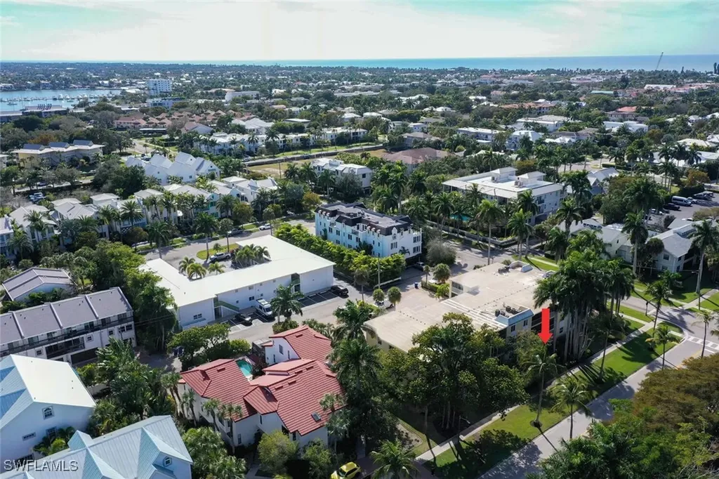 900 8th Avenue S Naples FL 34102