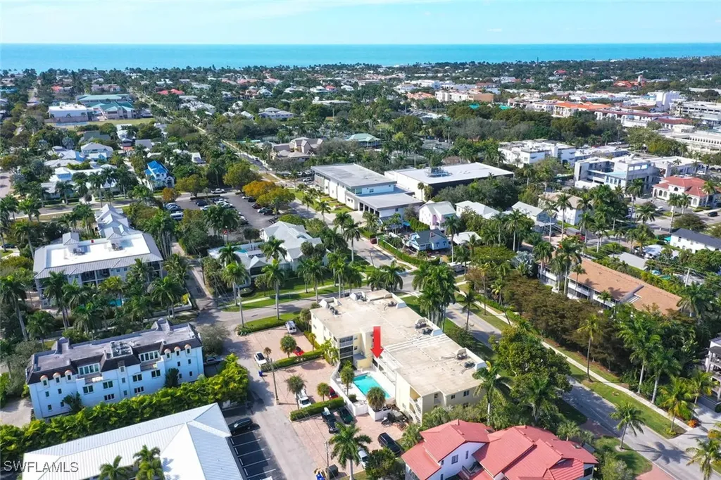 900 8th Avenue S Naples FL 34102