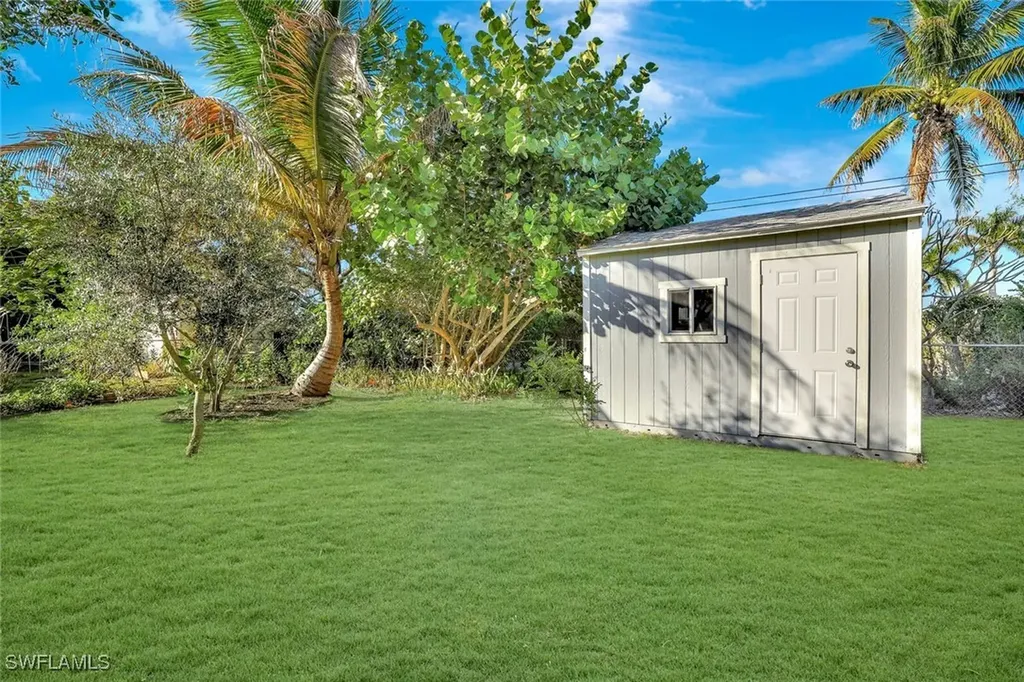 55 9th Street Bonita Springs FL 34134