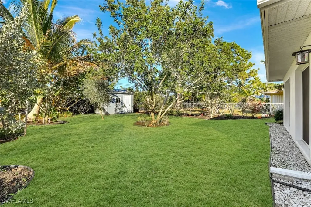 55 9th Street Bonita Springs FL 34134