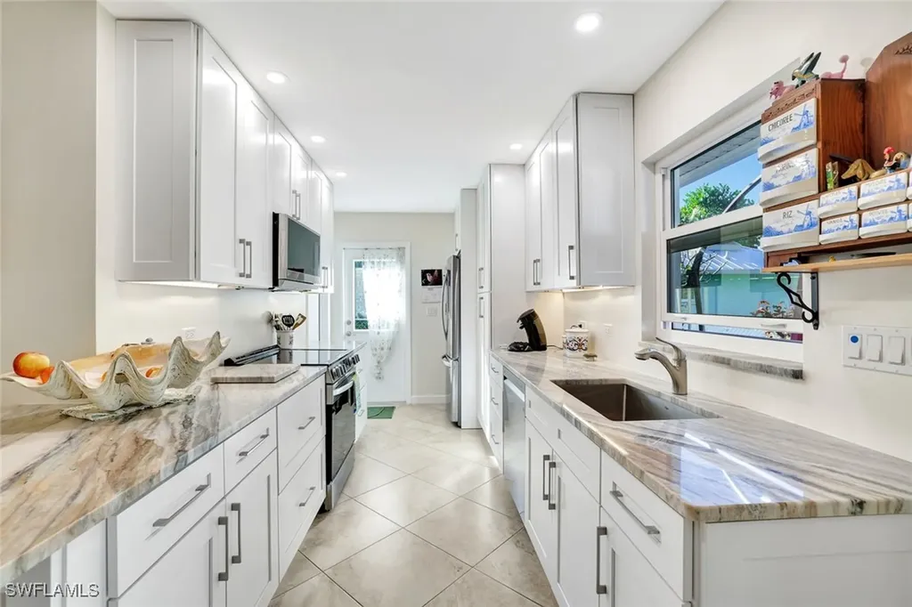 55 9th Street Bonita Springs FL 34134