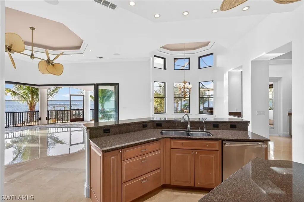 2600 Mcgregor Boulevard Fort Myers FL 33901