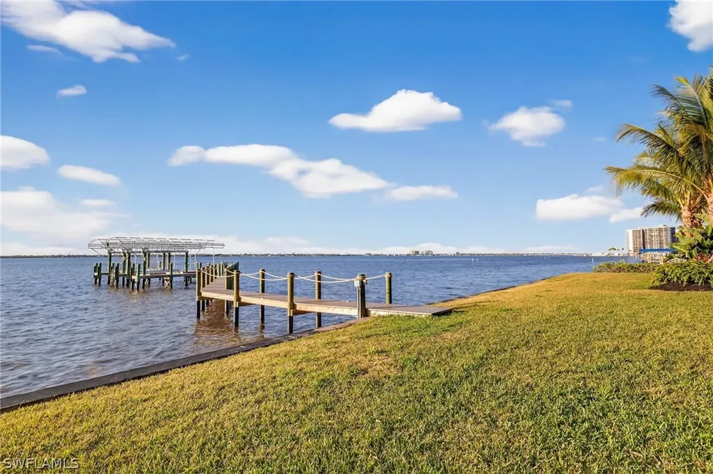 2600 Mcgregor Boulevard Fort Myers FL 33901