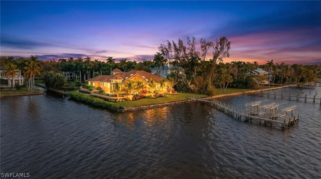 2600 Mcgregor Boulevard Fort Myers FL 33901