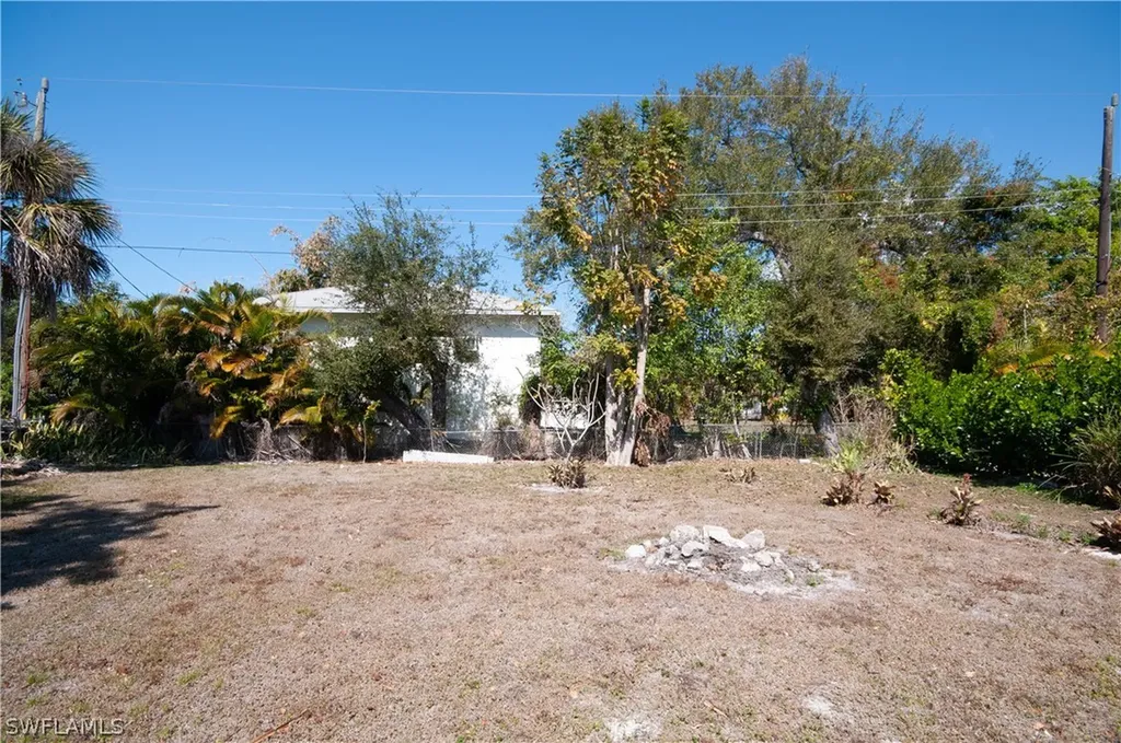2685 Van Buren Avenue Naples FL 34112