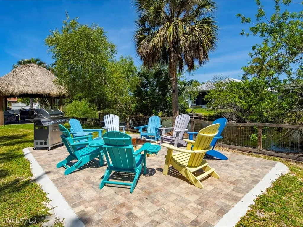 2469 Florida Avenue Naples FL 34112