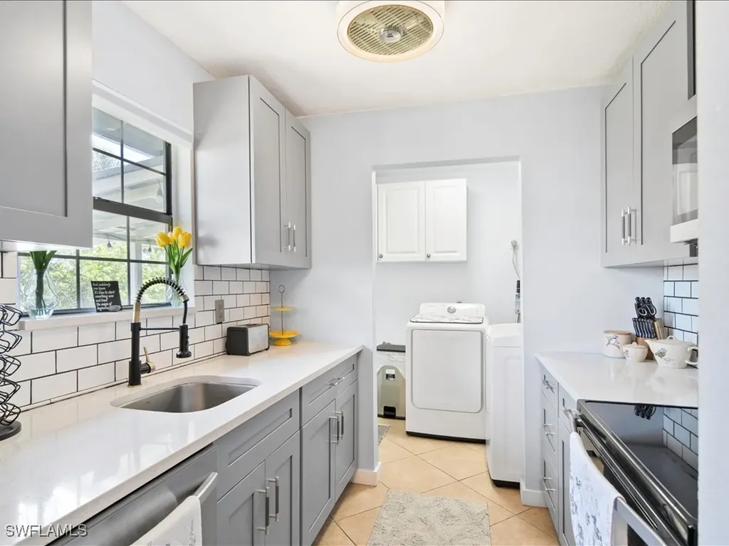 2469 Florida Avenue Naples FL 34112