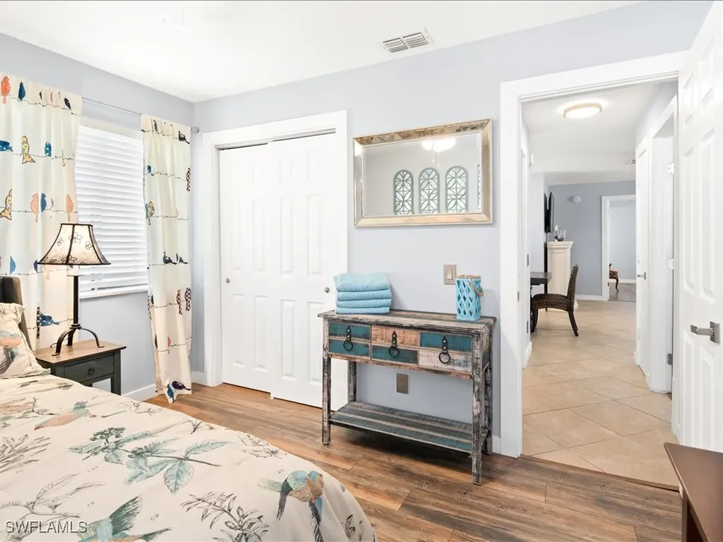 2469 Florida Avenue Naples FL 34112