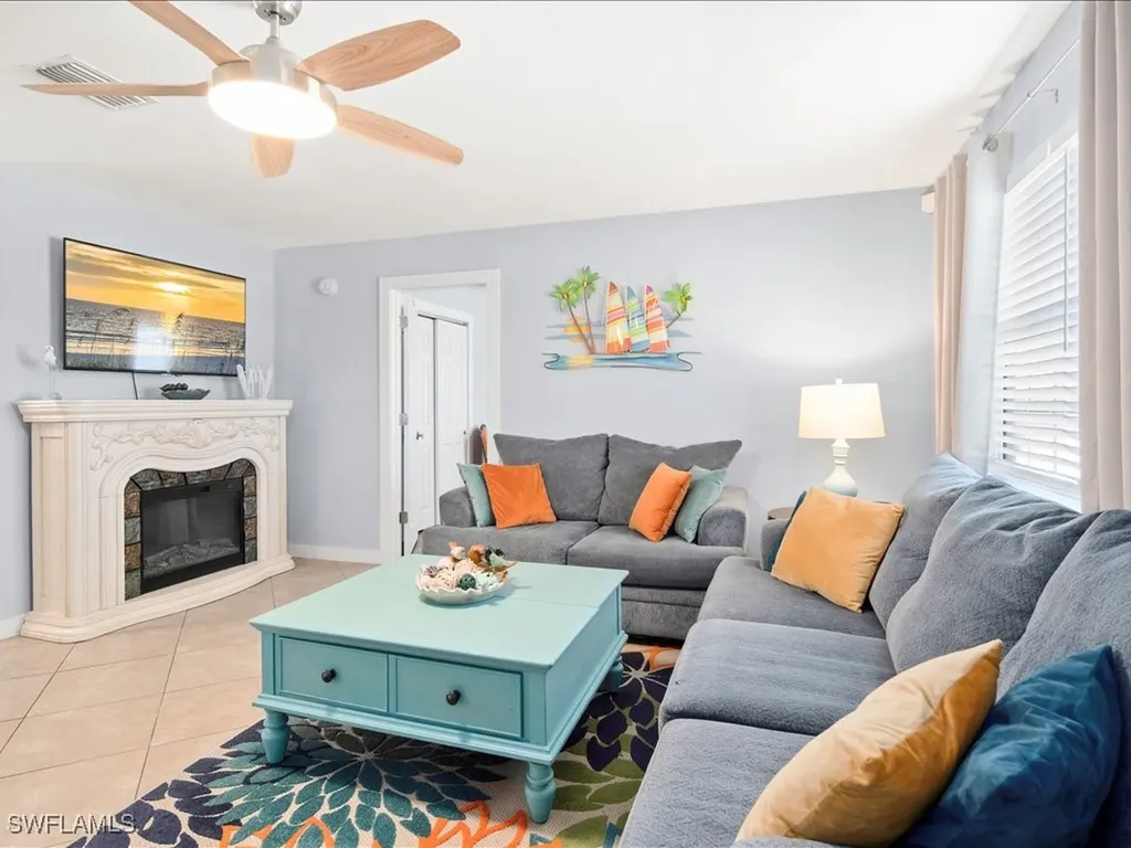 2469 Florida Avenue Naples FL 34112