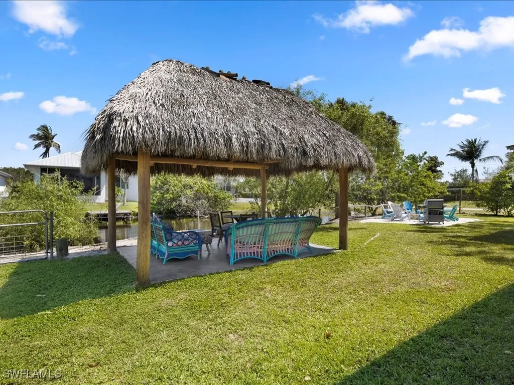2469 Florida Avenue Naples FL 34112