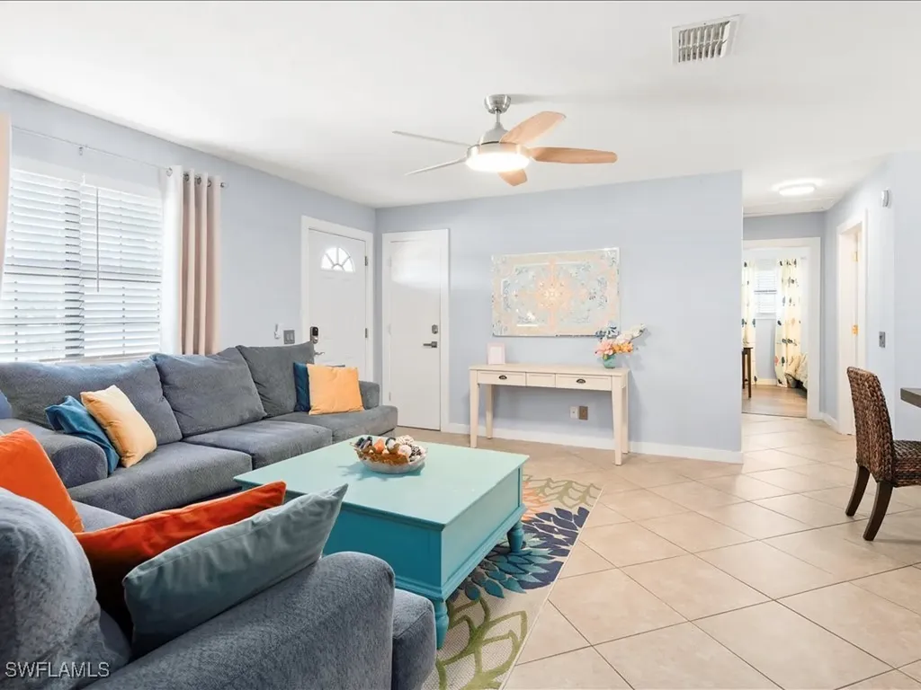 2469 Florida Avenue Naples FL 34112