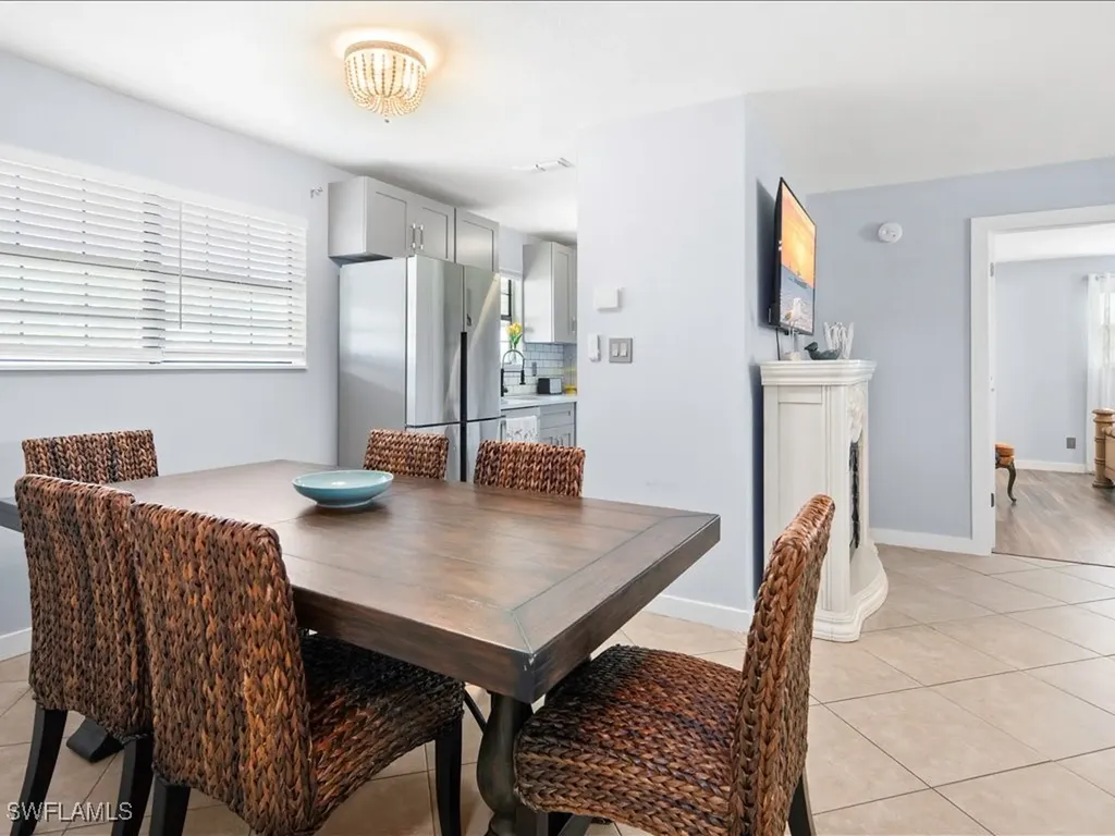 2469 Florida Avenue Naples FL 34112