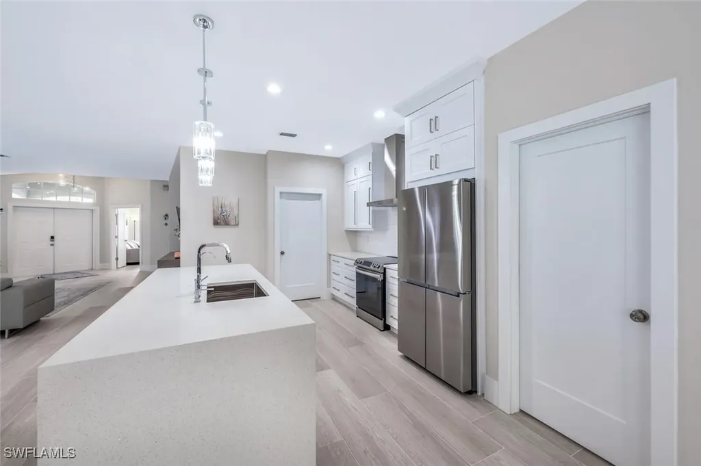 8260 Laurel Lakes Boulevard Naples FL 34119