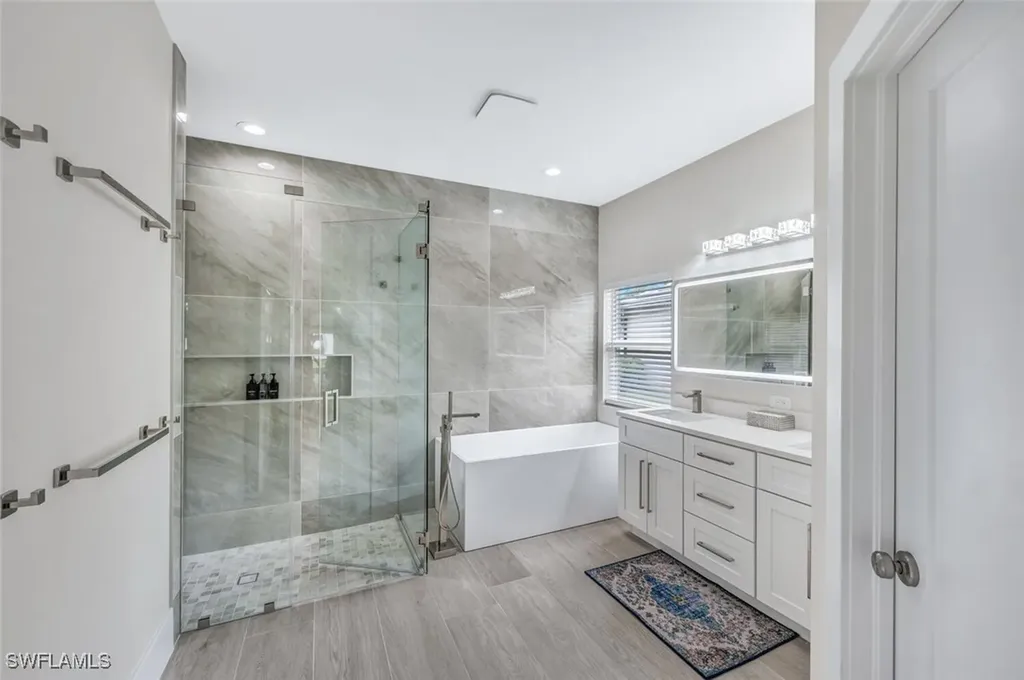 8260 Laurel Lakes Boulevard Naples FL 34119