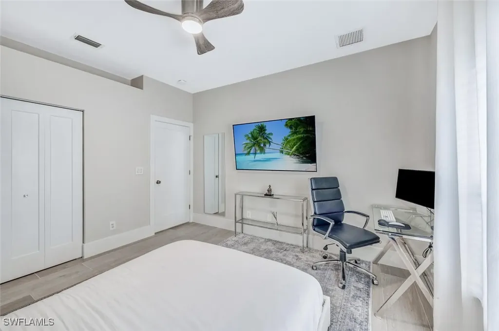 8260 Laurel Lakes Boulevard Naples FL 34119