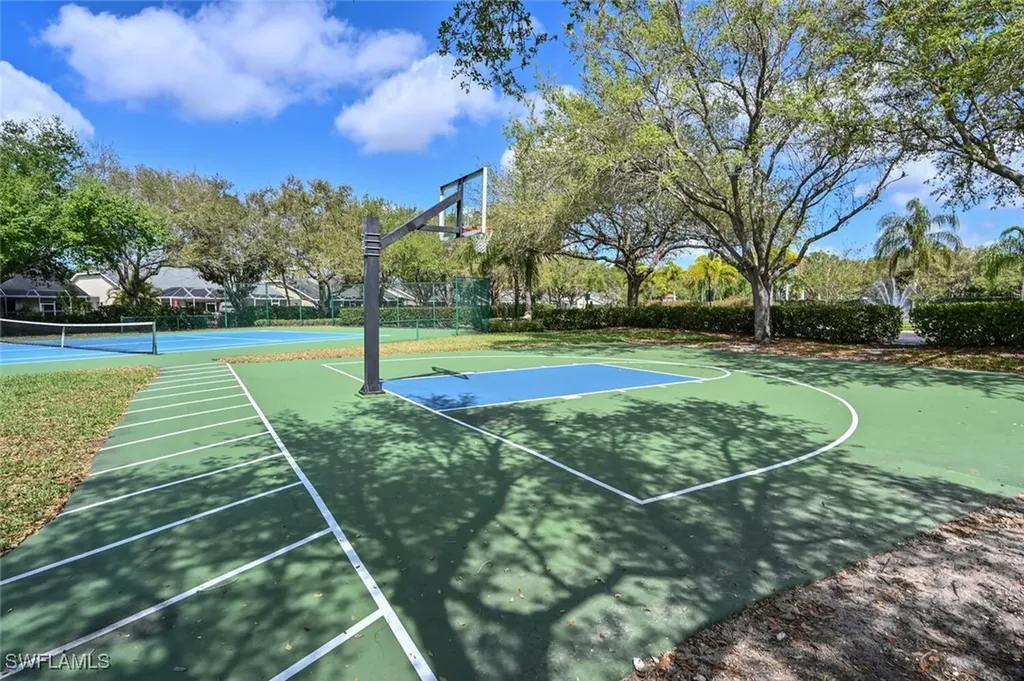 8260 Laurel Lakes Boulevard Naples FL 34119