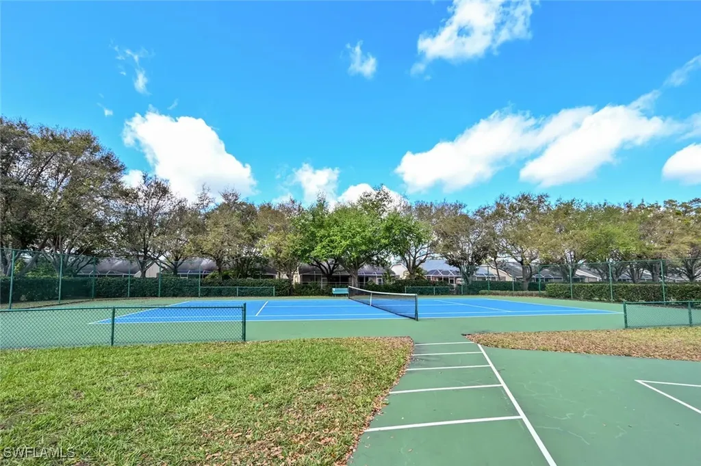 8260 Laurel Lakes Boulevard Naples FL 34119