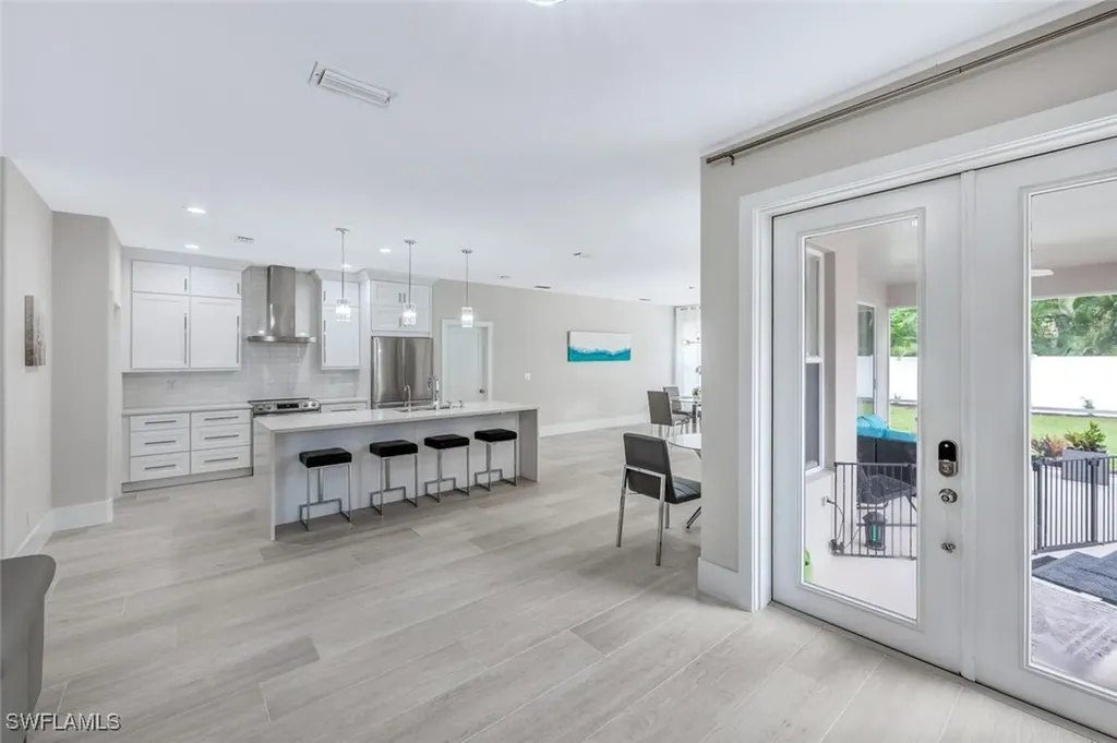8260 Laurel Lakes Boulevard Naples FL 34119