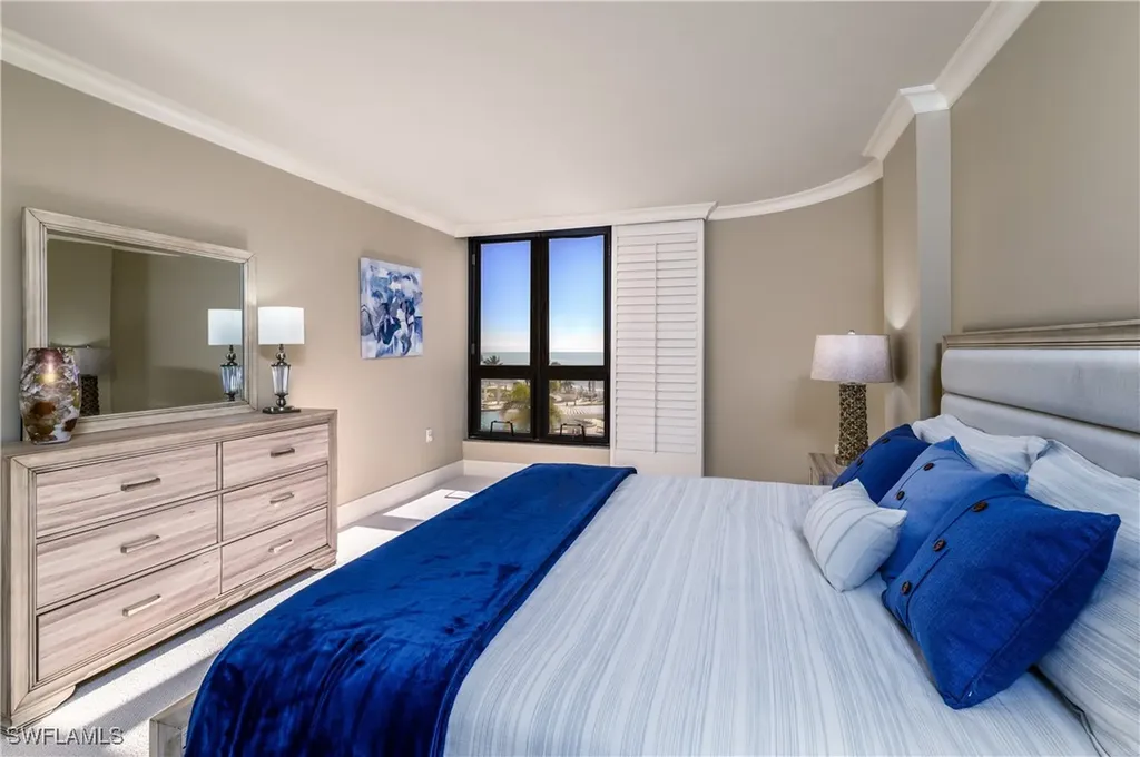 3215 Gulf Shore Boulevard N Naples FL 34103