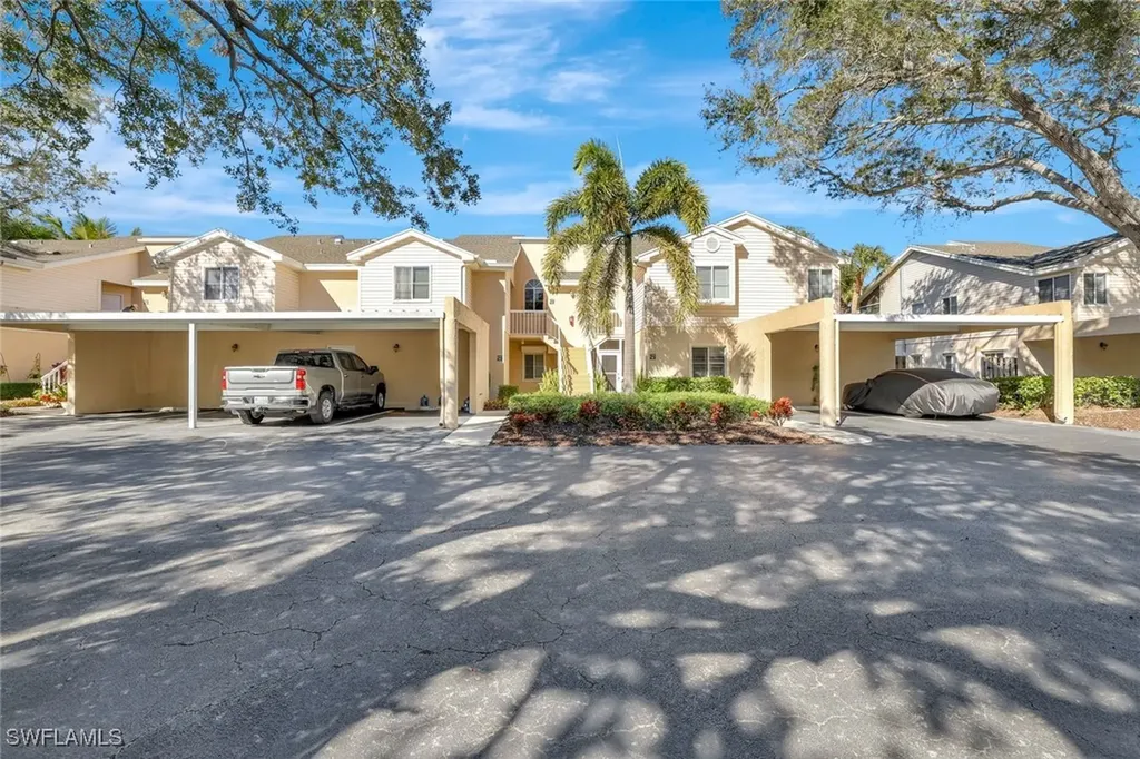 2731 Citrus Lake Drive Naples FL 34109