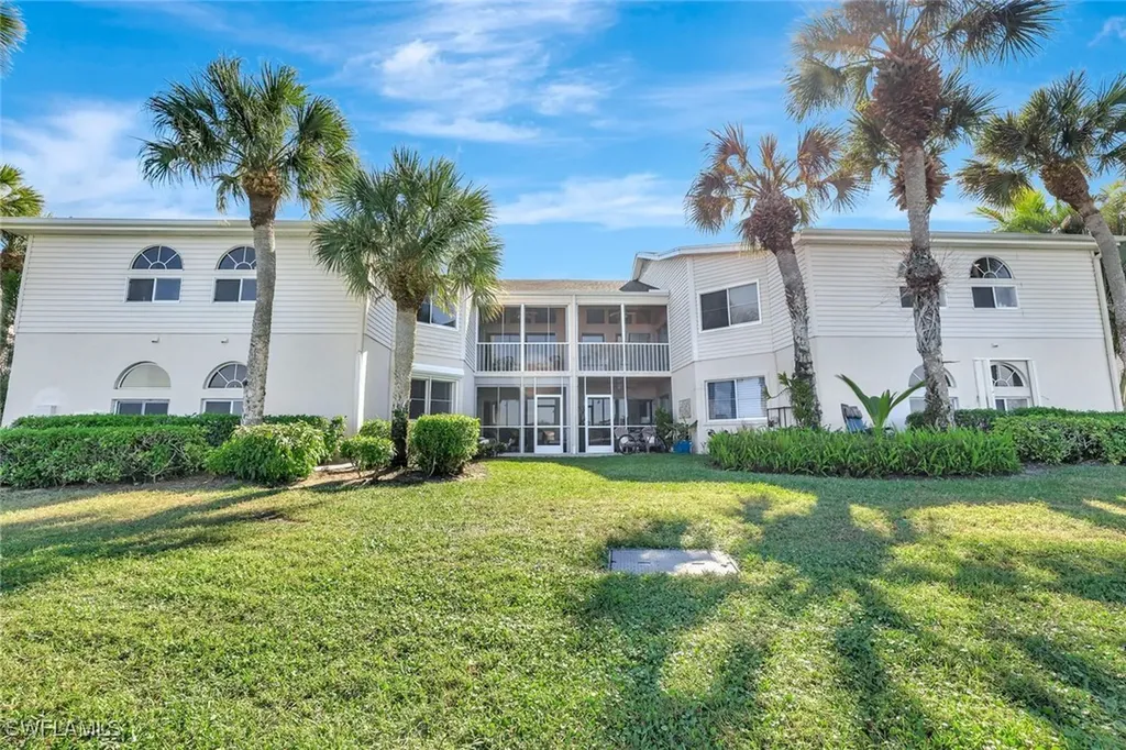 2731 Citrus Lake Drive Naples FL 34109