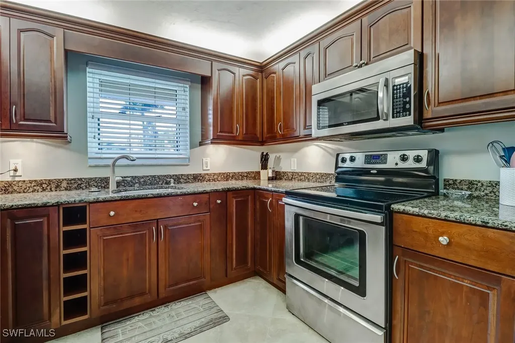 1351 Curlew Avenue Naples FL 34102