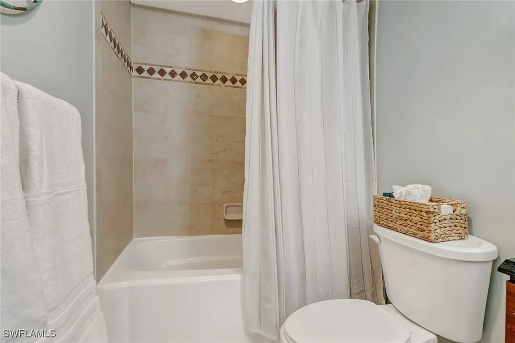 1351 Curlew Avenue Naples FL 34102