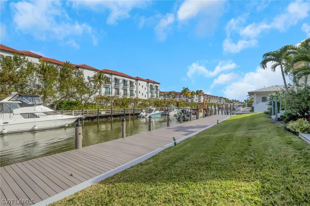 1351 Curlew Avenue Naples FL 34102