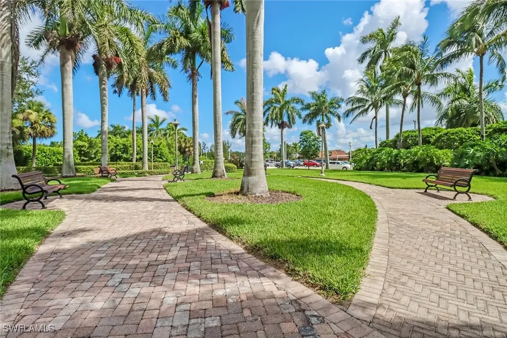 1351 Curlew Avenue Naples FL 34102