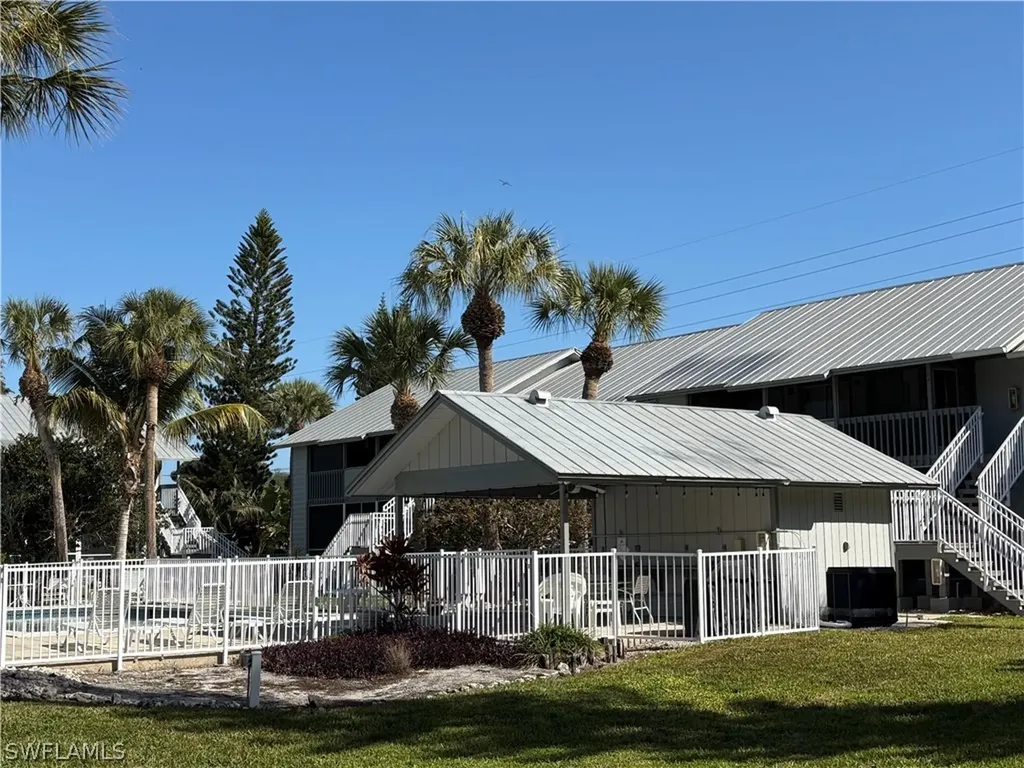 1251 7th Avenue N Naples FL 34102
