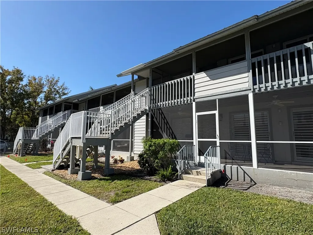 1251 7th Avenue N Naples FL 34102