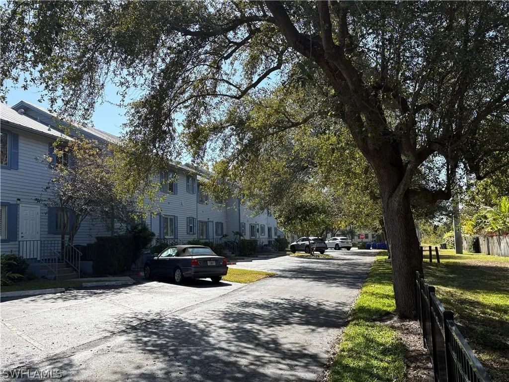 1251 7th Avenue N Naples FL 34102