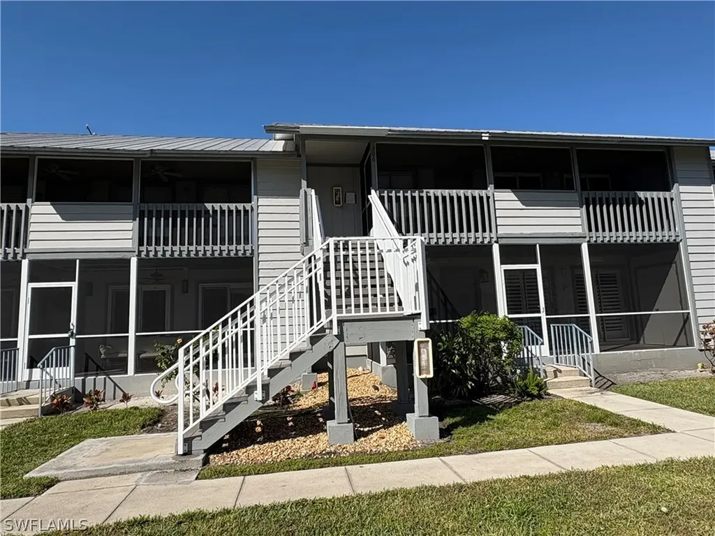 1251 7th Avenue N Naples FL 34102