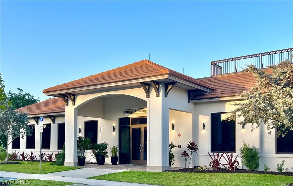 8555 Naples Heritage Drive Naples FL 34112