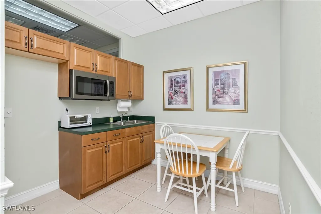 5683 Strand Court Naples FL 34110