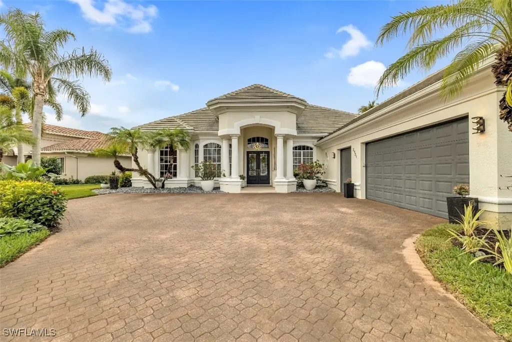 2721 Olde Cypress Drive Naples FL 34119