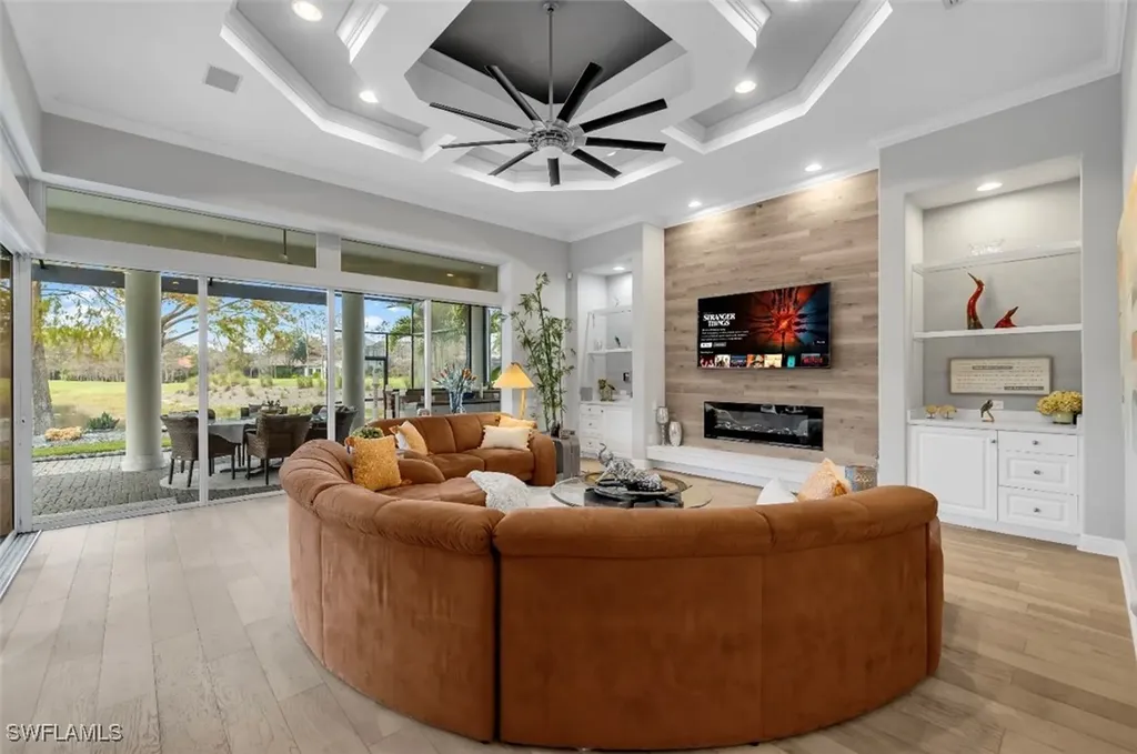 2721 Olde Cypress Drive Naples FL 34119