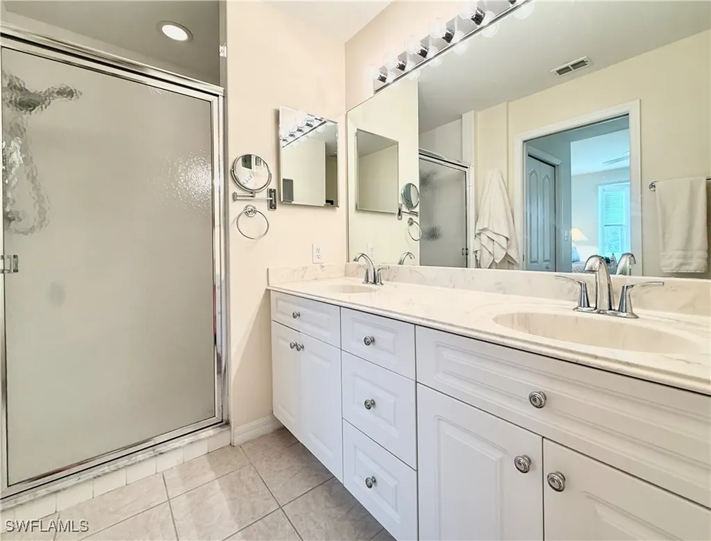 8600 Naples Heritage Drive Naples FL 34112