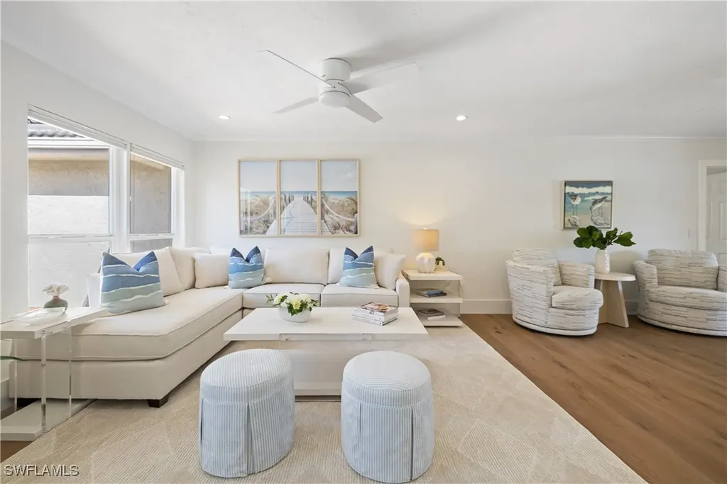 4916 Crayton Road Naples FL 34103