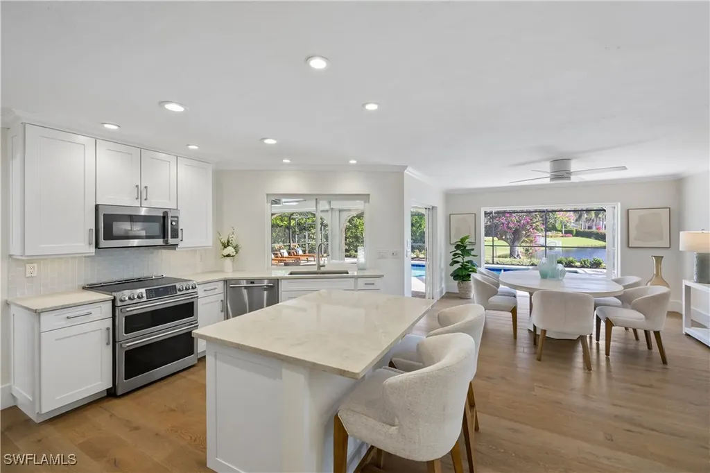 4916 Crayton Road Naples FL 34103