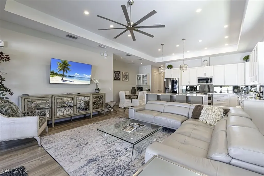 803 92nd Avenue N Naples FL 34108