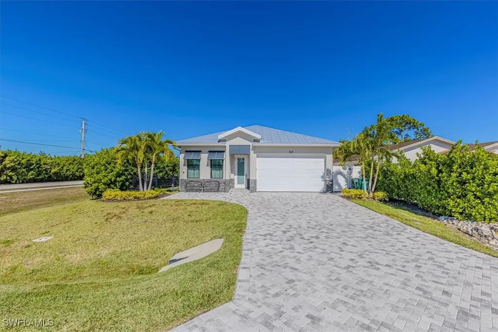 803 92nd Avenue N Naples FL 34108