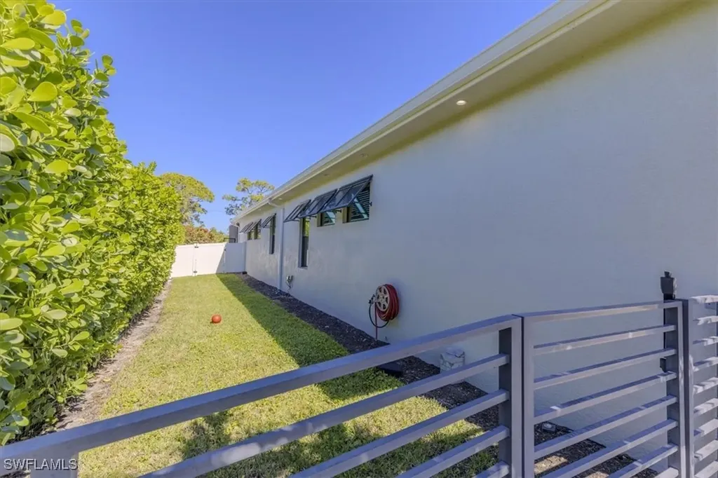 803 92nd Avenue N Naples FL 34108