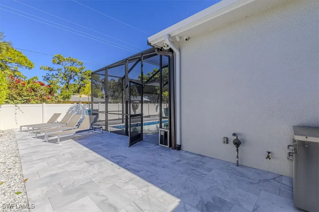 803 92nd Avenue N Naples FL 34108