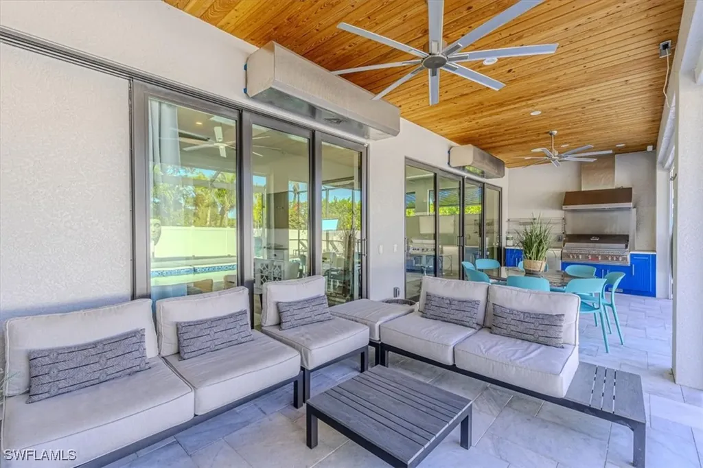 803 92nd Avenue N Naples FL 34108